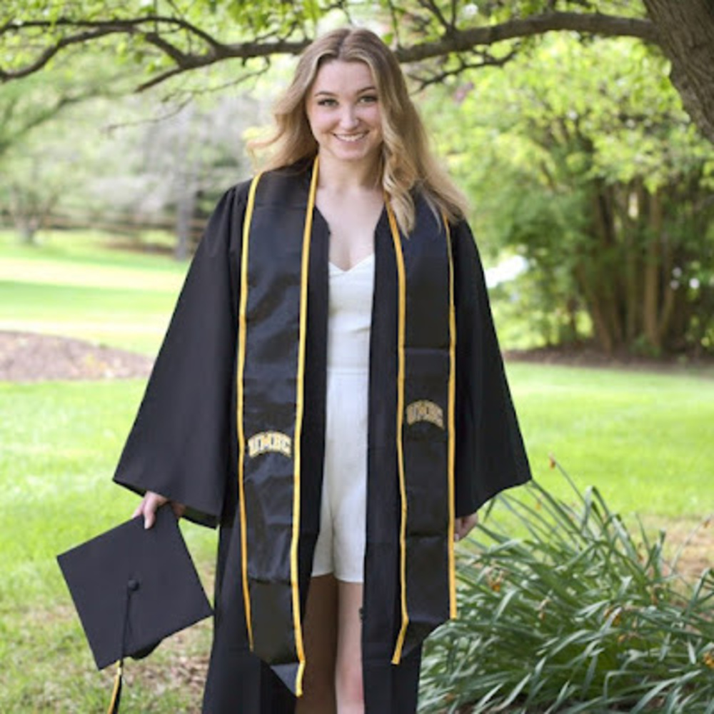 Meet your Posher, Courtney